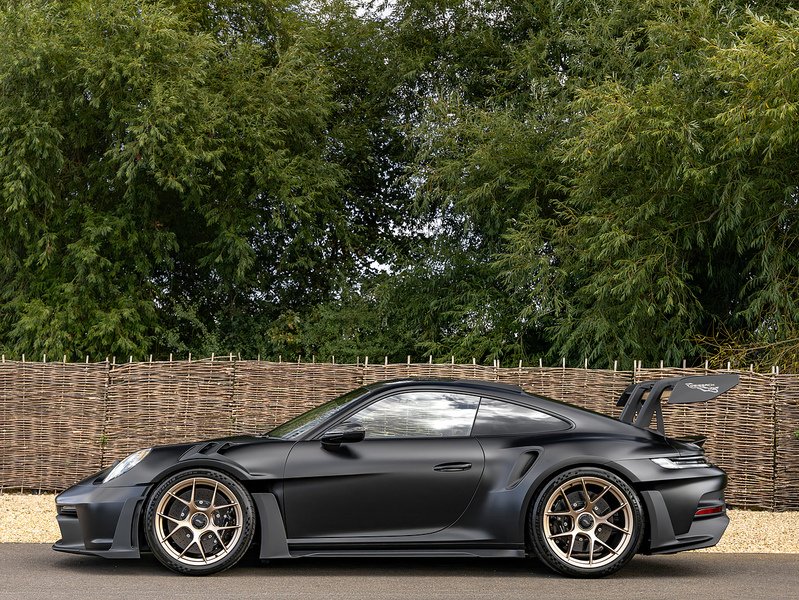 Porsche 911 GT3 RS with Weissach Package (992)  - U6020