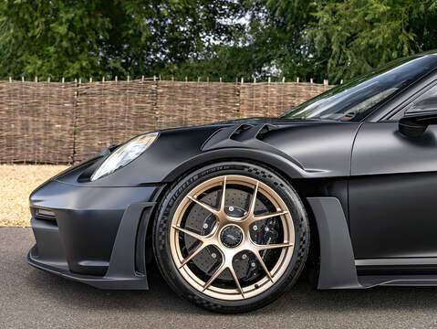 Porsche 911 GT3 RS with Weissach Package (992)  - U6020