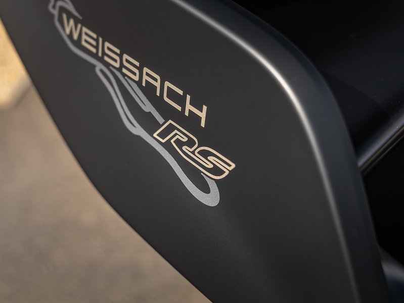 Porsche 911 GT3 RS with Weissach Package (992)  - U6020