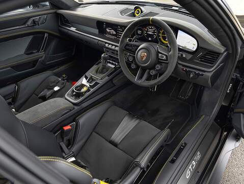 Porsche 911 GT3 RS with Weissach Package (992)  - U6020
