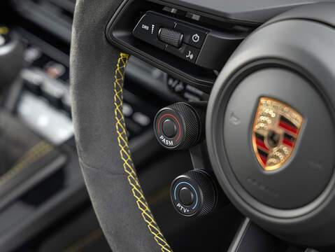 Porsche 911 GT3 RS with Weissach Package (992)  - U6020
