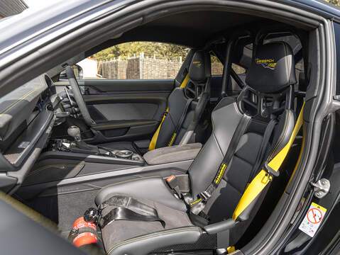 Porsche 911 GT3 RS with Weissach Package (992)  - U6020