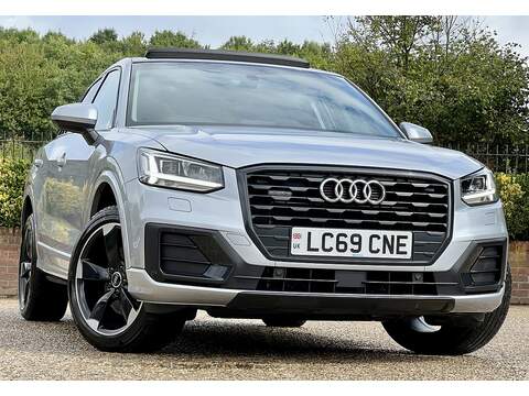 Audi Q2 1.5h T4 Recharge 10.7kWh Inscription SUV 5dr Petrol Plug-in Hybrid Auto Euro 6 (s/s) (211 ps)