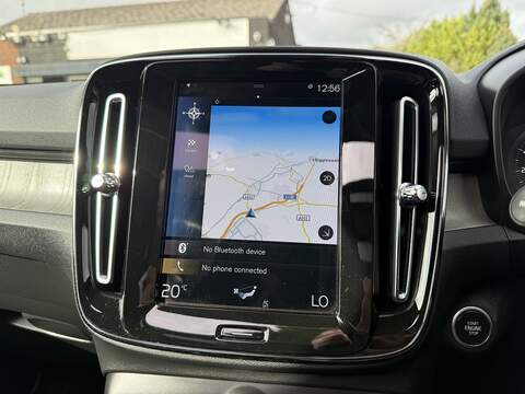 Volvo XC40 1.5h T4 Recharge 10.7kWh Inscription SUV 5dr Petrol Plug-in Hybrid Auto Euro 6 (s/s) (211 ps) - U188