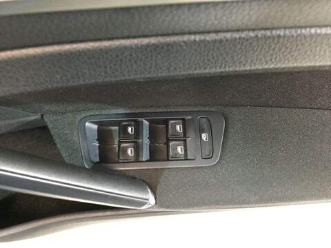 Volkswagen Golf Estate S Tsi Bluemotion Technology Dsg 1.2 5dr Estate Automatic Petrol - U15969