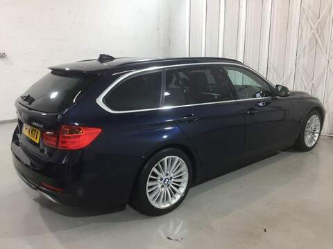BMW 3 Series 2.0 320d Luxury Touring 5dr Diesel Auto xDrive Euro 5 (s/s) (184 ps) - U16032