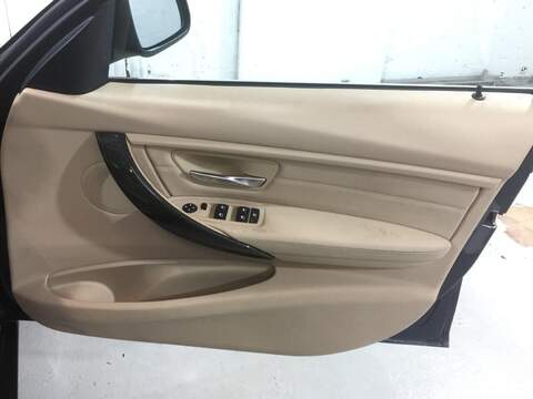 BMW 3 Series 2.0 320d Luxury Touring 5dr Diesel Auto xDrive Euro 5 (s/s) (184 ps) - U16032