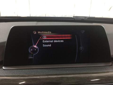 BMW 3 Series 2.0 320d Luxury Touring 5dr Diesel Auto xDrive Euro 5 (s/s) (184 ps) - U16032
