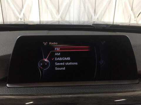 BMW 3 Series 2.0 320d Luxury Touring 5dr Diesel Auto xDrive Euro 5 (s/s) (184 ps) - U16032