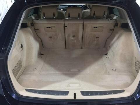BMW 3 Series 2.0 320d Luxury Touring 5dr Diesel Auto xDrive Euro 5 (s/s) (184 ps) - U16032