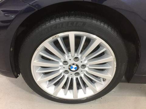 BMW 3 Series 2.0 320d Luxury Touring 5dr Diesel Auto xDrive Euro 5 (s/s) (184 ps) - U16032