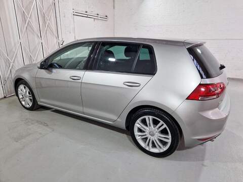 Volkswagen Golf 1.4 TSI BlueMotion Tech ACT GT Hatchback 5dr Petrol DSG Euro 6 (s/s) (140 ps) - U16102