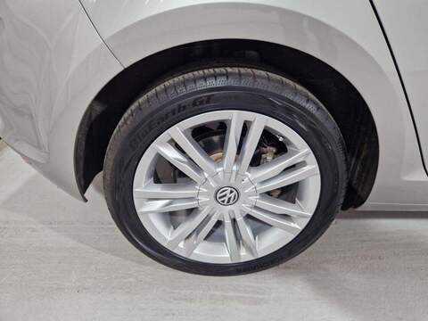 Volkswagen Golf 1.4 TSI BlueMotion Tech ACT GT Hatchback 5dr Petrol DSG Euro 6 (s/s) (140 ps) - U16102