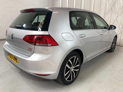 Volkswagen Golf 1.4 TSI BlueMotion Tech ACT GT Hatchback 5dr Petrol DSG Euro 6 (s/s) (140 ps) - U16139