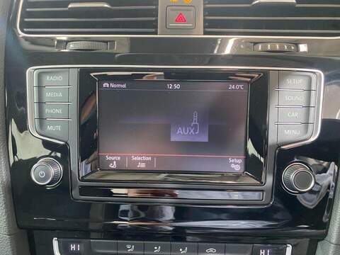 Volkswagen Golf 1.4 TSI BlueMotion Tech ACT GT Hatchback 5dr Petrol DSG Euro 6 (s/s) (140 ps) - U16139