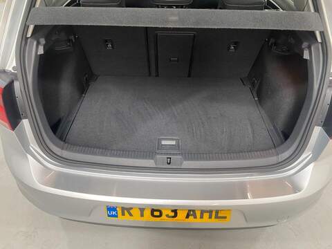 Volkswagen Golf 1.4 TSI BlueMotion Tech ACT GT Hatchback 5dr Petrol DSG Euro 6 (s/s) (140 ps) - U16139
