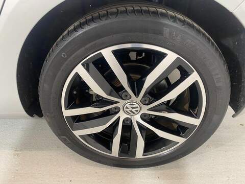 Volkswagen Golf 1.4 TSI BlueMotion Tech ACT GT Hatchback 5dr Petrol DSG Euro 6 (s/s) (140 ps) - U16139