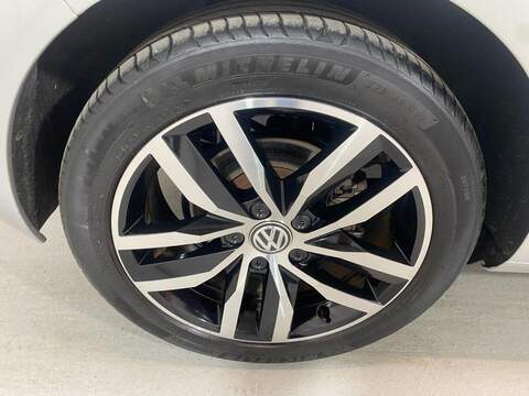 Volkswagen Golf 1.4 TSI BlueMotion Tech ACT GT Hatchback 5dr Petrol DSG Euro 6 (s/s) (140 ps) - U16139