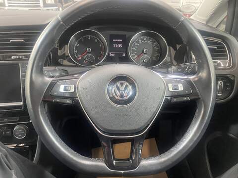Volkswagen Golf 1.4 TSI BlueMotion Tech ACT GT Hatchback 5dr Petrol DSG Euro 6 (s/s) (140 ps) - U16158