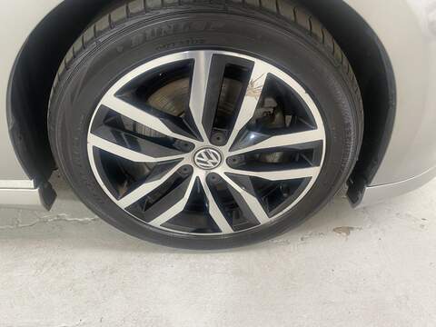 Volkswagen Golf 1.4 TSI BlueMotion Tech ACT GT Hatchback 5dr Petrol DSG Euro 6 (s/s) (140 ps) - U16158