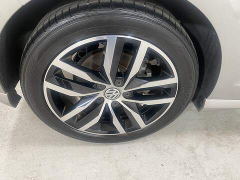 Volkswagen Golf 1.4 TSI BlueMotion Tech ACT GT Hatchback 5dr Petrol DSG Euro 6 (s/s) (140 ps) - U16158