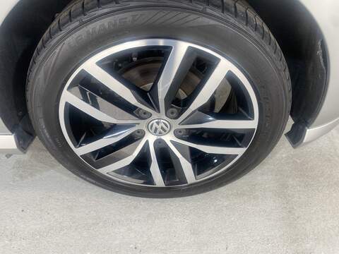 Volkswagen Golf 1.4 TSI BlueMotion Tech ACT GT Hatchback 5dr Petrol DSG Euro 6 (s/s) (140 ps) - U16158