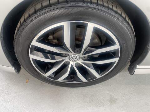 Volkswagen Golf 1.4 TSI BlueMotion Tech ACT GT Hatchback 5dr Petrol DSG Euro 6 (s/s) (140 ps) - U16158