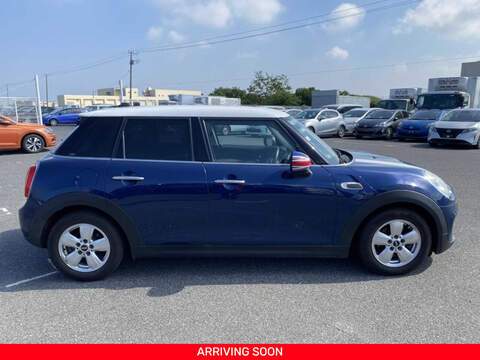 Mini Cooper 3.0 E280 CDI Avantgarde Saloon 4dr Diesel G-Tronic (191 g/km, 190 bhp)