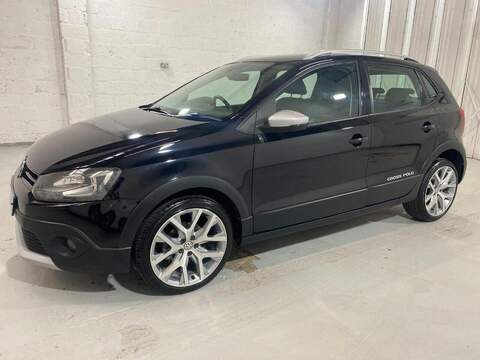 Volkswagen Polo Cross 1.2 DSG 5dr Hatchback Automatic Petrol 1.2 5dr Hatchback Automatic Petrol - U16176