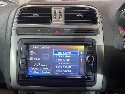 Volkswagen Polo Cross 1.2 DSG 5dr Hatchback Automatic Petrol 1.2 5dr Hatchback Automatic Petrol - U16176