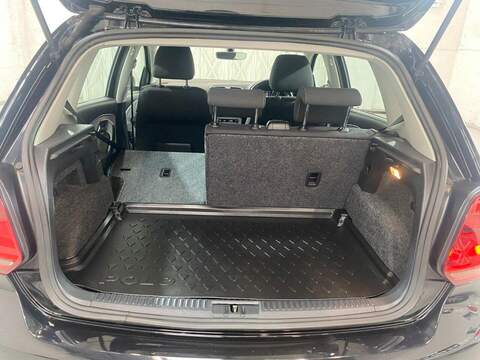Volkswagen Polo Cross 1.2 DSG 5dr Hatchback Automatic Petrol 1.2 5dr Hatchback Automatic Petrol - U16176