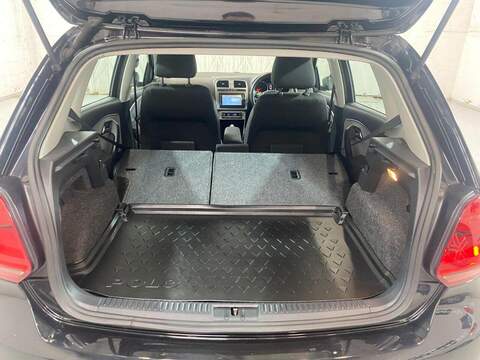Volkswagen Polo Cross 1.2 DSG 5dr Hatchback Automatic Petrol 1.2 5dr Hatchback Automatic Petrol - U16176