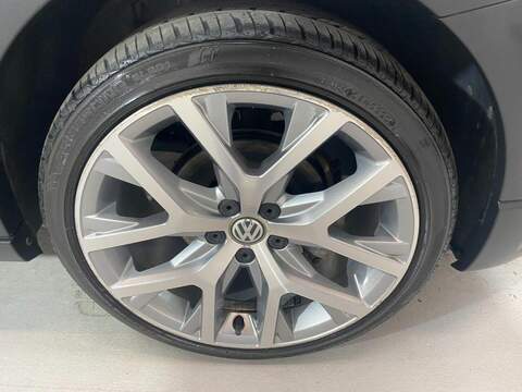Volkswagen Polo Cross 1.2 DSG 5dr Hatchback Automatic Petrol 1.2 5dr Hatchback Automatic Petrol - U16176