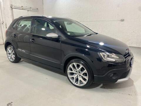 Volkswagen Polo Cross 1.2 DSG 5dr Hatchback Automatic Petrol 1.2 5dr Hatchback Automatic Petrol - U16176