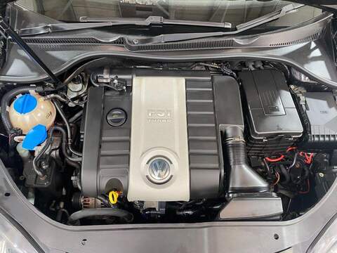 Volkswagen Golf 2.0 TFSI GTI Hatchback 5dr Petrol DSG (188 g/km, 198 bhp) - U16222