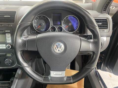 Volkswagen Golf 2.0 TFSI GTI Hatchback 5dr Petrol DSG (188 g/km, 198 bhp) - U16222