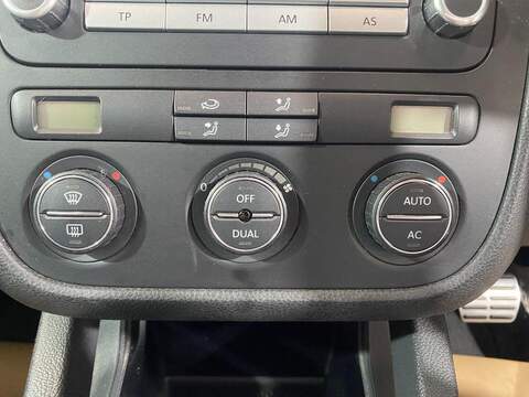 Volkswagen Golf 2.0 TFSI GTI Hatchback 5dr Petrol DSG (188 g/km, 198 bhp) - U16222