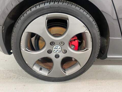 Volkswagen Golf 2.0 TFSI GTI Hatchback 5dr Petrol DSG (188 g/km, 198 bhp) - U16222