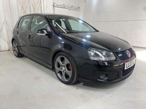 Volkswagen Golf 2.0 TFSI GTI Hatchback 5dr Petrol DSG (188 g/km, 198 bhp) - U16222