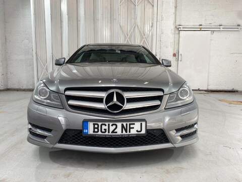 Mercedes-Benz C Class 2.1 C250 CDI BlueEfficiency AMG Sport Coupe 2dr Diesel G-Tronic+ Euro 5 (s/s) (204 ps) - U16226