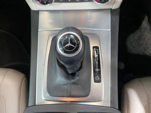 Mercedes-Benz C Class 2.1 C250 CDI BlueEfficiency AMG Sport Coupe 2dr Diesel G-Tronic+ Euro 5 (s/s) (204 ps) - U16226