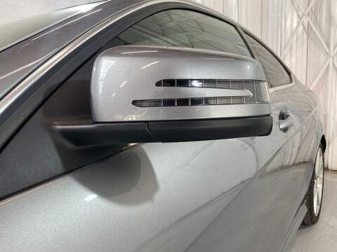 Mercedes-Benz C Class 2.1 C250 CDI BlueEfficiency AMG Sport Coupe 2dr Diesel G-Tronic+ Euro 5 (s/s) (204 ps) - U16226