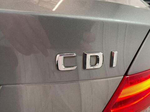 Mercedes-Benz C Class 2.1 C250 CDI BlueEfficiency AMG Sport Coupe 2dr Diesel G-Tronic+ Euro 5 (s/s) (204 ps) - U16226
