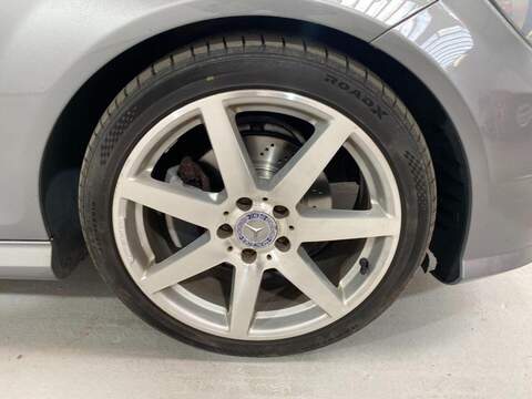 Mercedes-Benz C Class 2.1 C250 CDI BlueEfficiency AMG Sport Coupe 2dr Diesel G-Tronic+ Euro 5 (s/s) (204 ps) - U16226