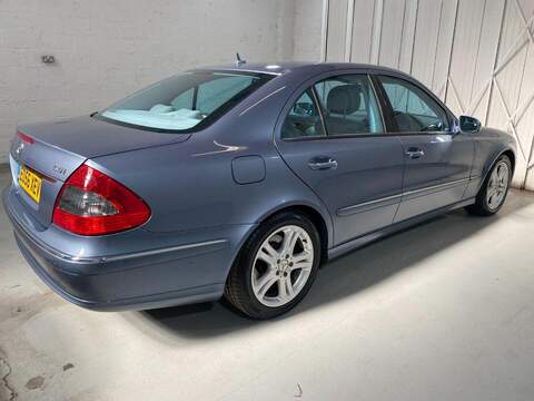 Mercedes-Benz E Class 3.0 E280 CDI Avantgarde Saloon 4dr Diesel G-Tronic (191 g/km, 190 bhp) - U16228