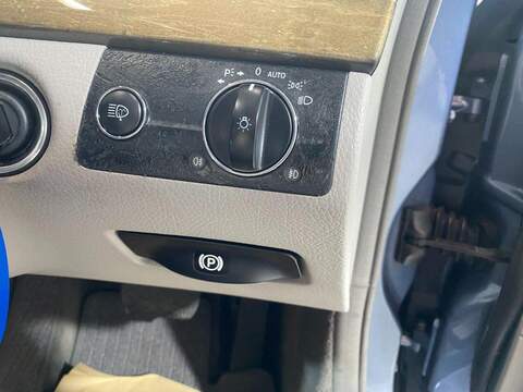 Mercedes-Benz E Class 3.0 E280 CDI Avantgarde Saloon 4dr Diesel G-Tronic (191 g/km, 190 bhp) - U16228