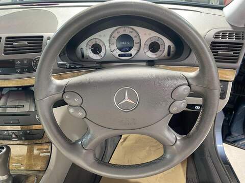 Mercedes-Benz E Class 3.0 E280 CDI Avantgarde Saloon 4dr Diesel G-Tronic (191 g/km, 190 bhp) - U16228