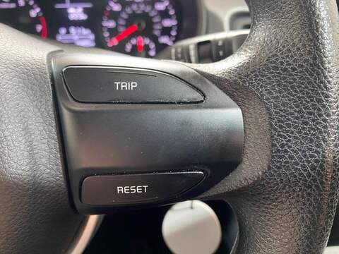 Kia Rio 1.2 1 Hatchback 5dr Petrol Manual Euro 6 (s/s) (83 bhp) - U16232
