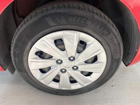 Kia Rio 1.2 1 Hatchback 5dr Petrol Manual Euro 6 (s/s) (83 bhp) - U16232