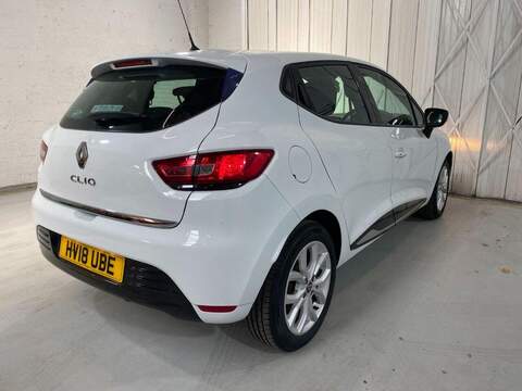 Renault Clio 1.2 16V Dynamique Nav Hatchback 5dr Petrol Manual Euro 6 (75 ps) - U16233